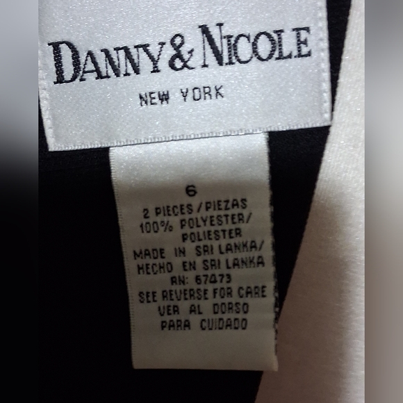New "NWOT" "2 PIECE SET" Danny And Nicole Long jacket Long Sleeveless Dress, S-6 - Picture 13 of 13